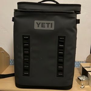 Yeti Hopper Backflip 24 Back Pack